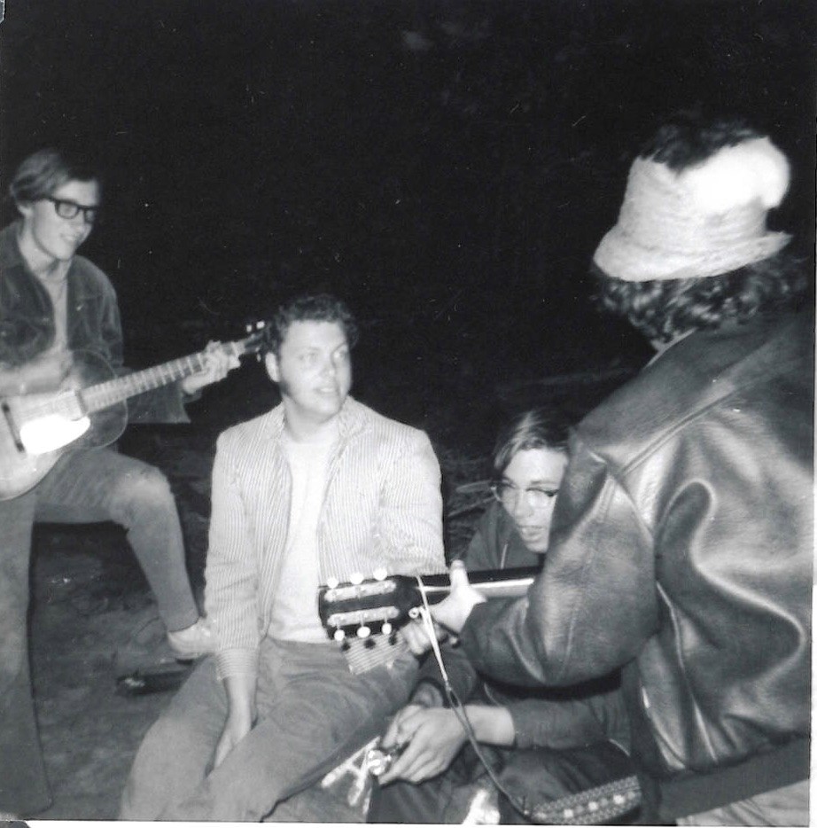 Rovers-singing-around-the-campfire-1970